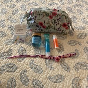 Disney Merchandise - Tinker-Bell Floral Pouch and Bracelet